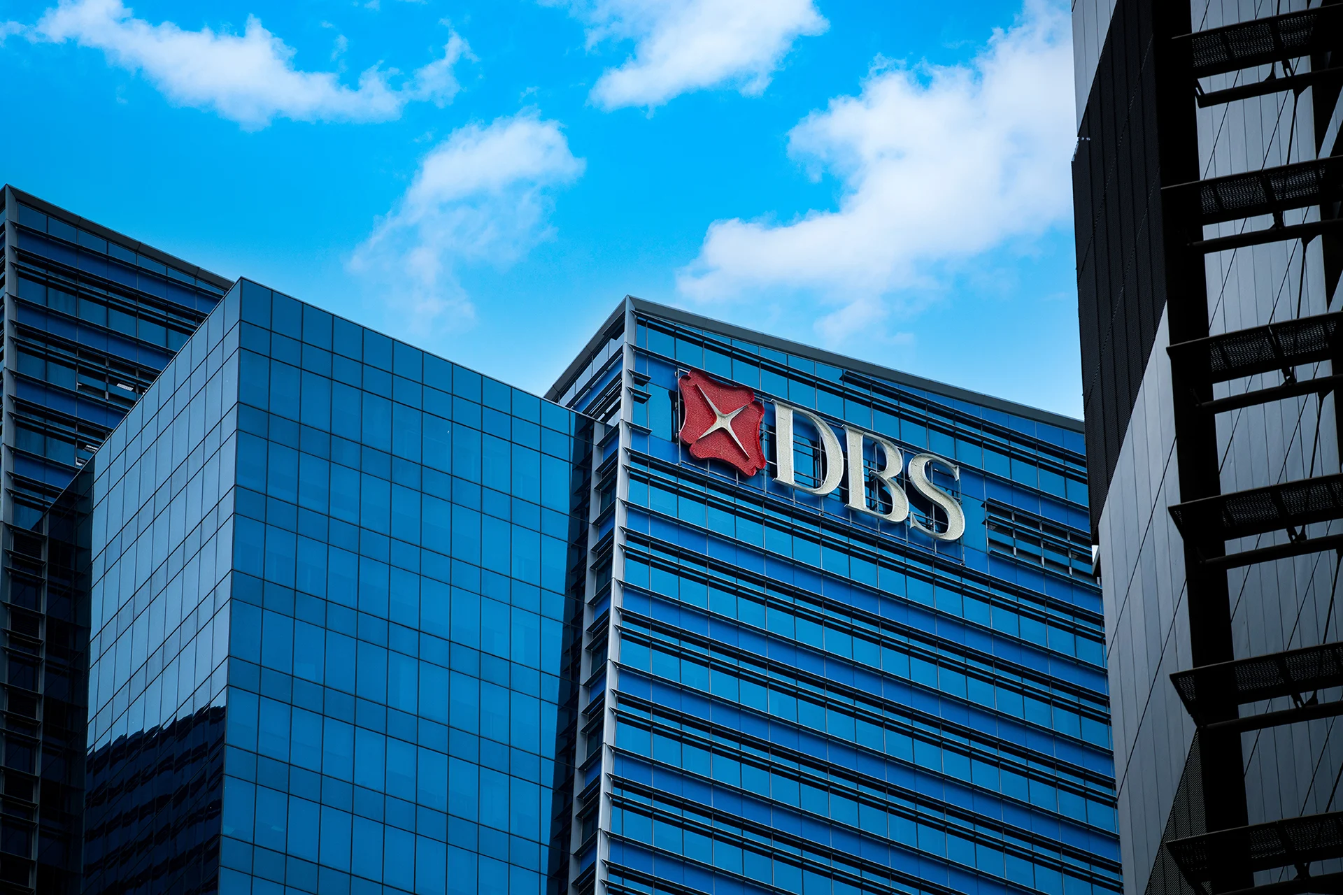 DBS Bank: Transforming into a Technology Leader dbs bank: transforming into a technology leader