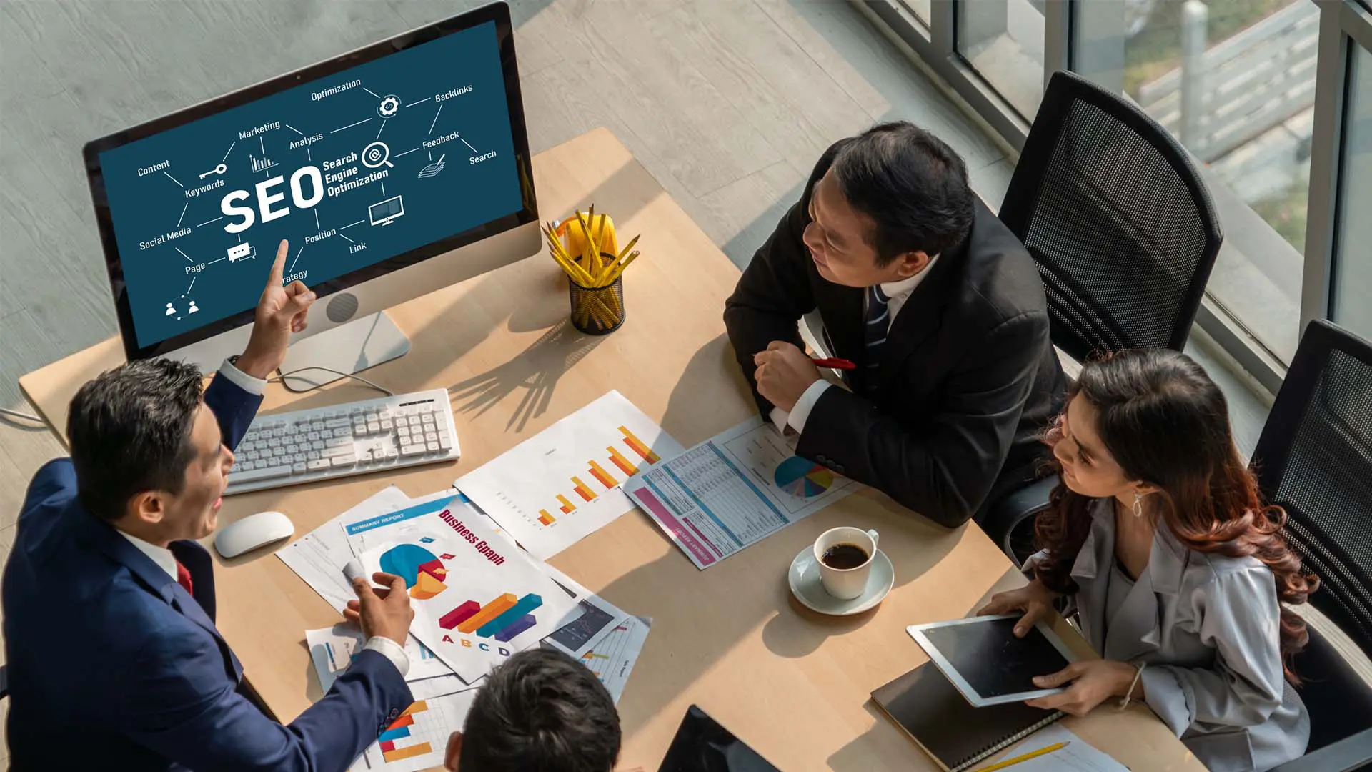 SEO In-House vs Outsourcing What Experts Recommend
